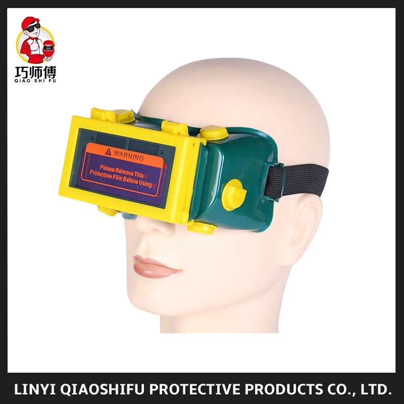 Patented Flip Cover Auto Dimming Glasses